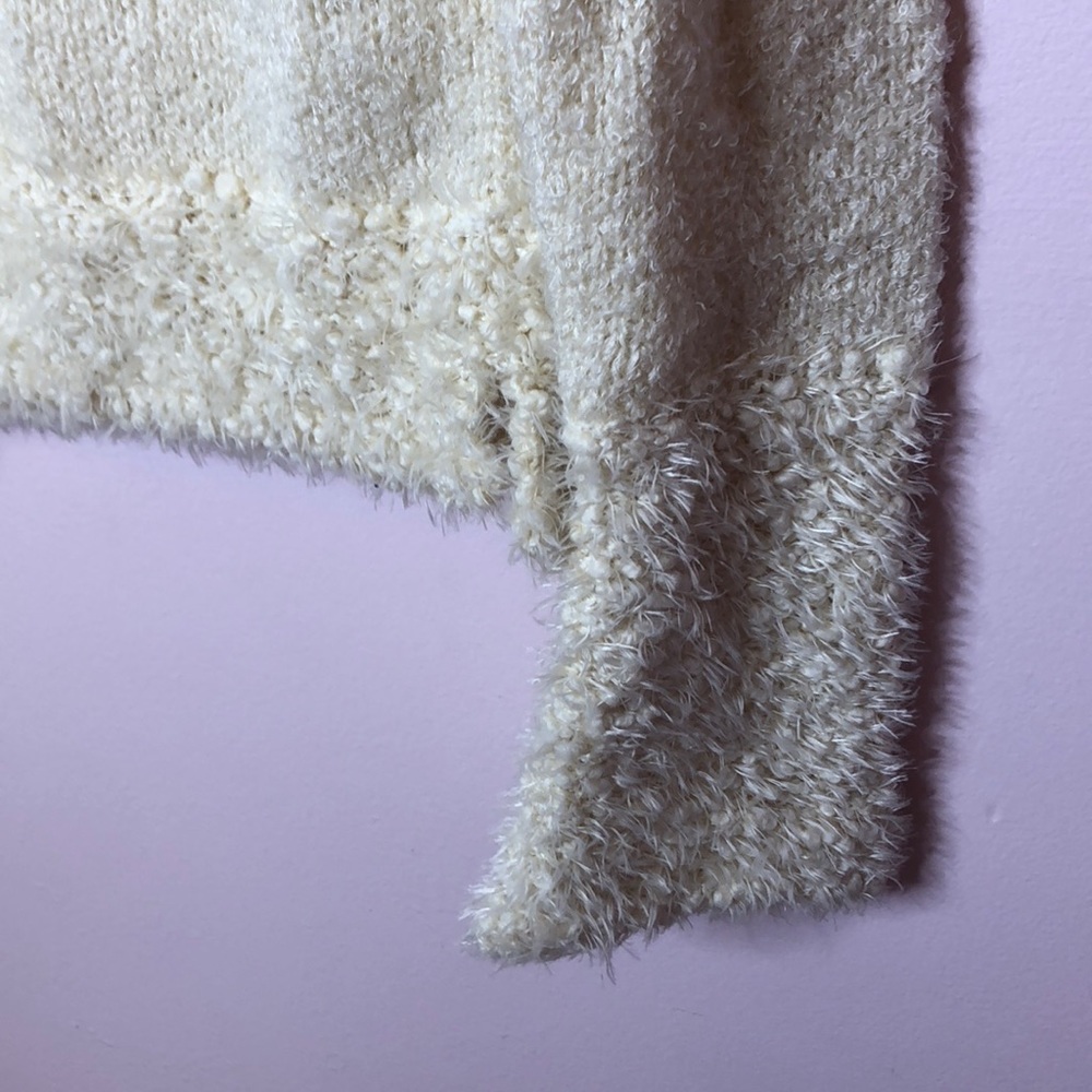 Tsunami Sweater - Picture 3 of 5